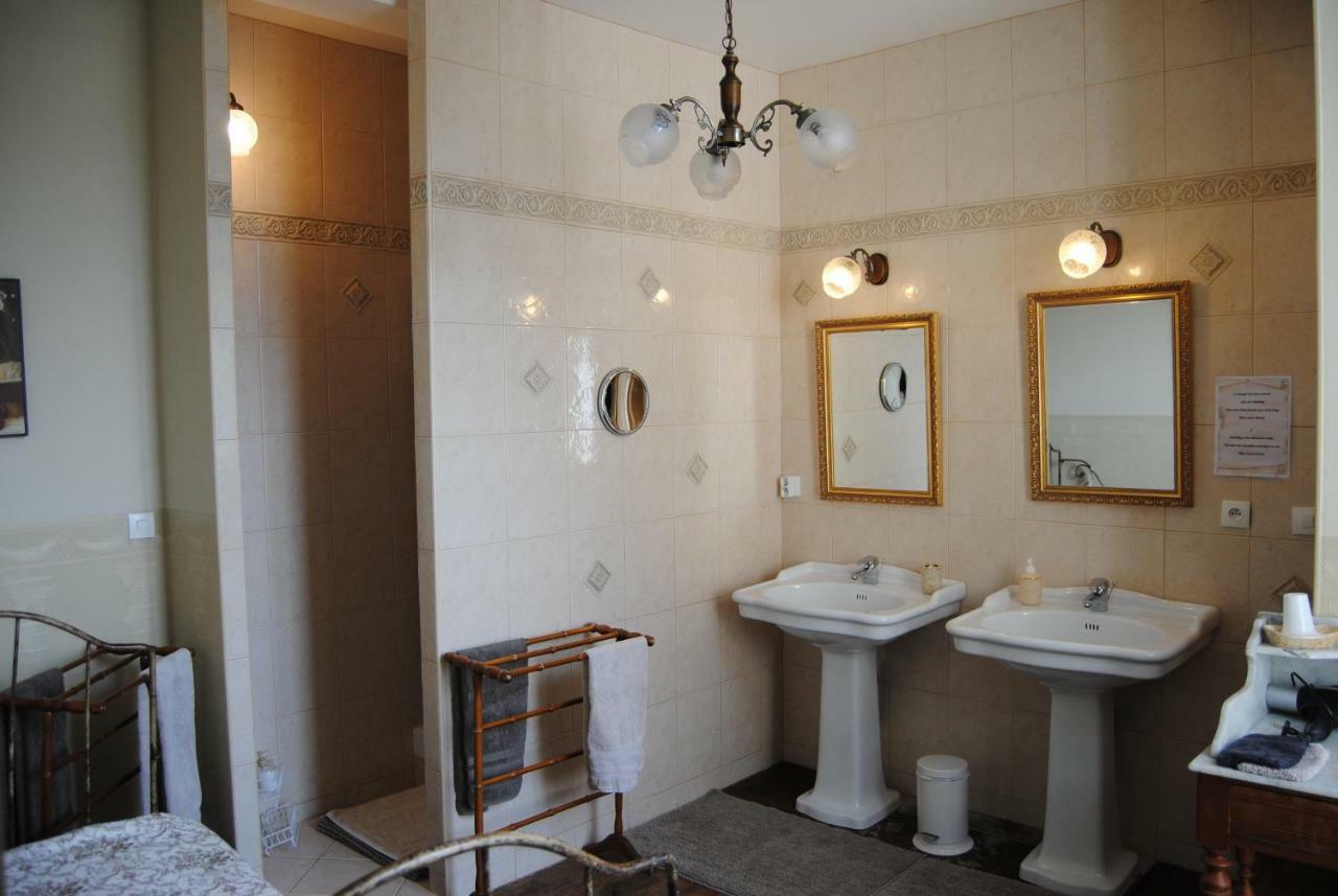 Hotel Particulier De Sainte Croix Bayeux Eksteriør bilde
